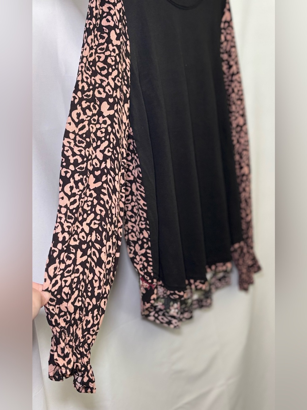 Umgee Blouse Cheetah & Floral Print LS Size Large - Picture 5 of 12
